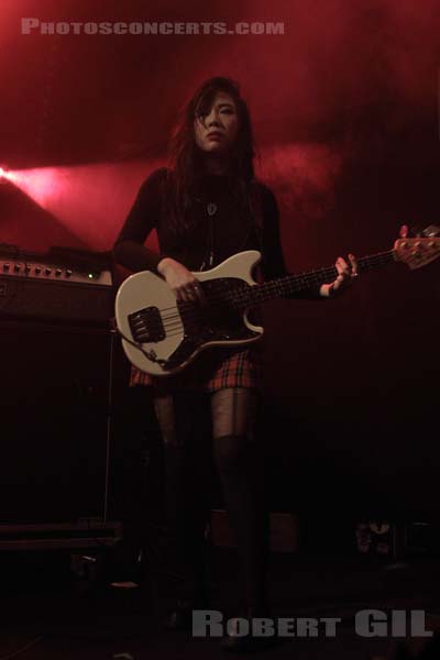 L.A. WITCH - 2017-03-04 - PARIS - Trabendo - 